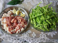 家常菜肉片炒四季豆做法图解1)
