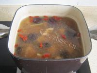 美味的无花果香菇炖鸡做法图解11)