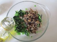 清甜香软青菜香菇包做法图解8)