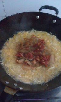 家常菜酸菜肉丝做法图解9)