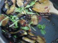 家常菜鱼香茄盒