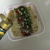 美味的剁椒金针菇