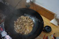 从此爱上土豆烧肉做法图解5)