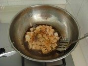 家常菜豆瓣酱炒豆腐做法图解4)