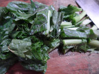 营养天菜芯腐竹龙骨汤做法图解2)