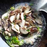 美味的香菇烧白菜的做法图解五