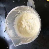 美味的双色慕斯流心蛋糕做法图解13)