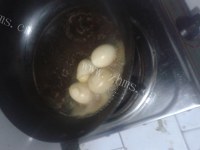 美味的啤酒卤蛋做法图解3)