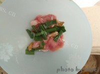 好吃的香辣鸡腿堡做法图解3)