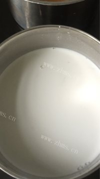 自制椰汁马蹄糕做法图解2)