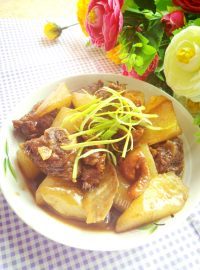 家常菜山药烧排骨