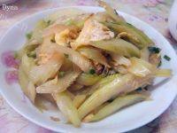 芹菜炒鸡蛋