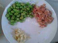 家常毛豆肉末炒饭做法图解1)