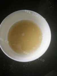 美味的鸡蛋灌饼做法图解3)