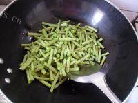 家常菜蒜泥豆角做法图解9)