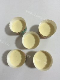 香甜微波炉版蜂蜜纸杯蛋糕做法图解9)