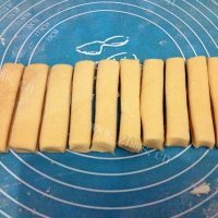 家庭版油条做法图解8)