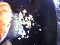 鲜味锅塌银鱼天津做法图解5)