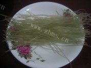 美味的甘蓝炒粉做法图解2)