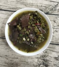 过瘾的酸菜烩猪血做法图解11)