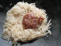 家常菜肉片炒萝卜做法图解5)