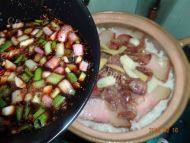 「DIY美食」辣味煲仔饭做法图解9)