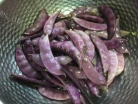美味的粉蒸扁豆做法图解1)