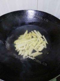 家常菜麻辣土豆丝做法图解5)