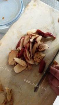 美味早餐红枣豆浆做法图解3)