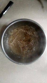 特色美食葱拌咸菜做法图解2)