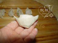 自己做的猪肉大葱馄饨做法图解8)