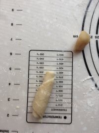 美味的红豆酥老婆饼做法图解12)