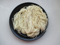 食欲满满的西红柿汤面做法图解3)