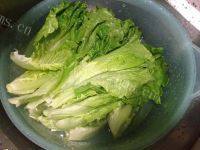 口舌生香的白灼生菜做法图解1)