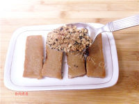美味的芝麻花生煎年糕做法图解5)