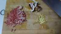 秘制香辣肉丁炒饭做法图解5)