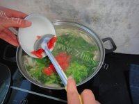 （懒人版）菠菜豆腐汤的做法图解七