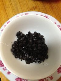 美味的腐乳豆豉蒸鸡做法图解2)