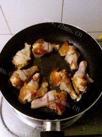 美味的可乐翅根做法图解2)