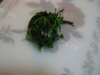 诱人的拌芹菜叶做法图解3)