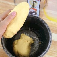 自制红薯饼做法图解2)
