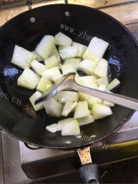 回味无穷的红烧冬瓜做法图解2)