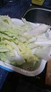 美味的白菜猪肉水饺做法图解3)