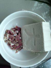 家常菜瘦肉豆腐做法图解1)