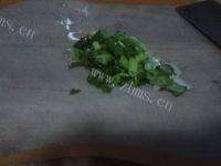 味道不错的土豆炖茄子做法图解2)