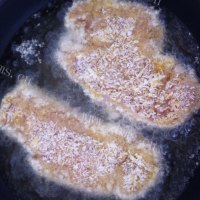 色泽鲜亮的炸鸡排做法图解7)