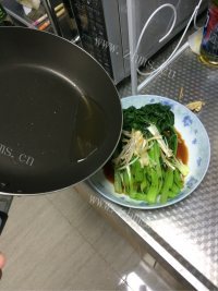 家常菜白灼菜心做法图解10)