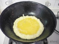 色香味浓的虾酱炒豆腐做法图解4)