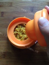 美观可口的日式咖喱饭杯子做法图解6)