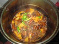红烧肉炖土豆
